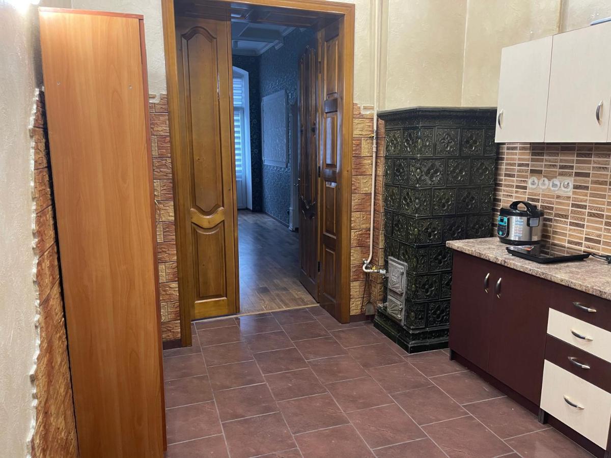 צ'רנוביץ Lux Apartment In Zentrum מראה חיצוני תמונה