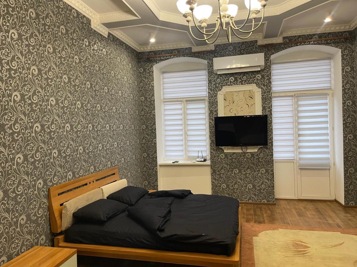 צ'רנוביץ Lux Apartment In Zentrum מראה חיצוני תמונה