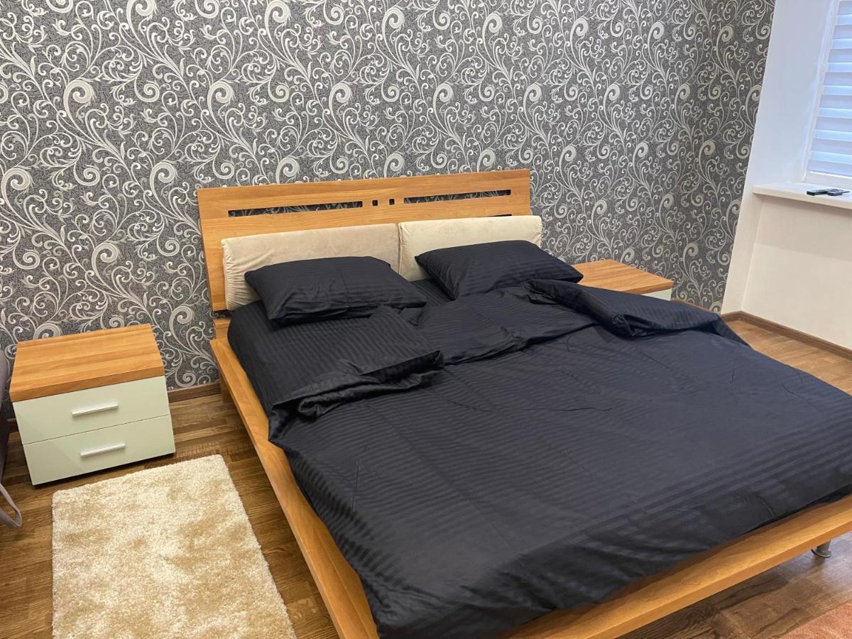 צ'רנוביץ Lux Apartment In Zentrum מראה חיצוני תמונה